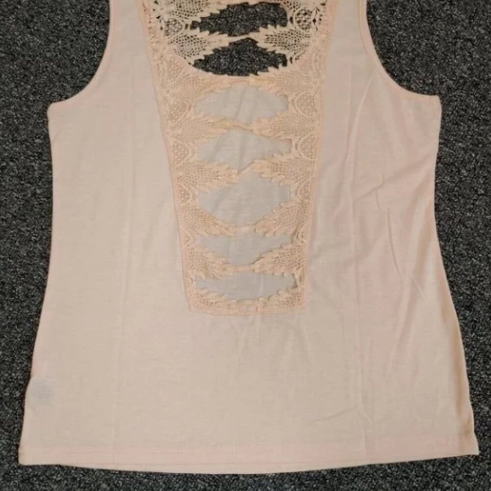 BOGO🎀Bundle of 3 Tank Tops- Size L - Picture 8 of 8